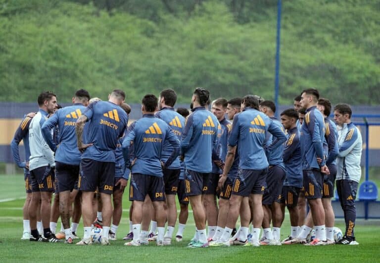 Van A La Charla De Gago Con El Plantel De Boca Tras La Derrota Por